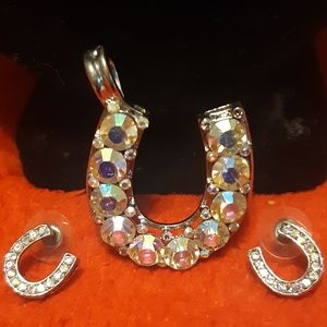 Horseshoe necklace and earring